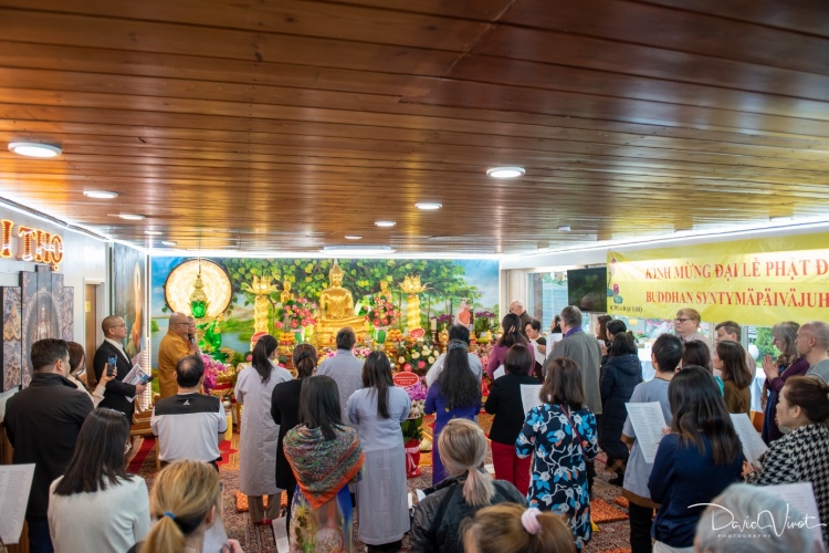 chua-dai-tho-phan-lan-to-chuc-le-phat-dan-vesak-pl2566