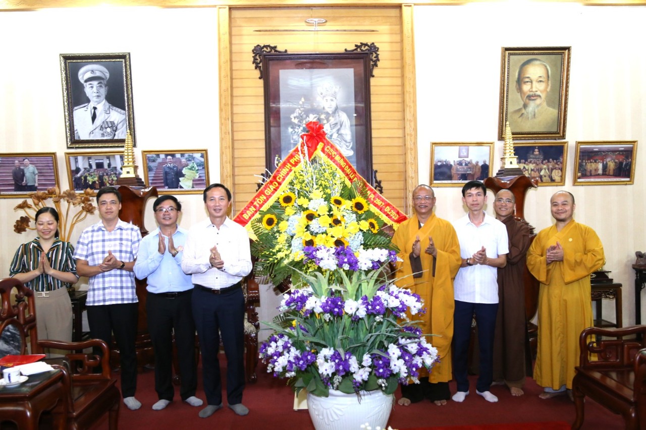 truong-ban-ton-giao-chinh-phu-vu-hoai-bac-tham-chuc-mung-chuc-sac-phat-giao-thanh-pho-hai-phong-va-tinh-nam-dinh-nhan-dip-dai-le-phat-dan-pl2567-dl2023