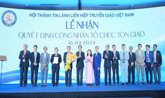 bao-dam-quyen-tu-do-ton-giao-gan-voi-cong-tac-phong-chong-am-muu-loi-dung-ton-giao