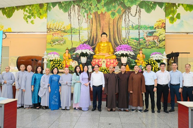 tang-ni-sinh-hoc-vien-phat-giao-viet-nam-thanh-pho-ho-chi-minh-tham-gia-hoi-nghi-tuyen-truyen-pho-bien-kien-thuc-ve-ung-pho-voi-bien-doi-khi-hau