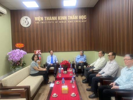 truong-ban-ton-giao-chinh-phu-vu-hoai-bac-tham-chuc-mung-hoi-thanh-tin-lanh-viet-nam-mien-nam-nhan-dip-le-phuc-sinh-nam-2024