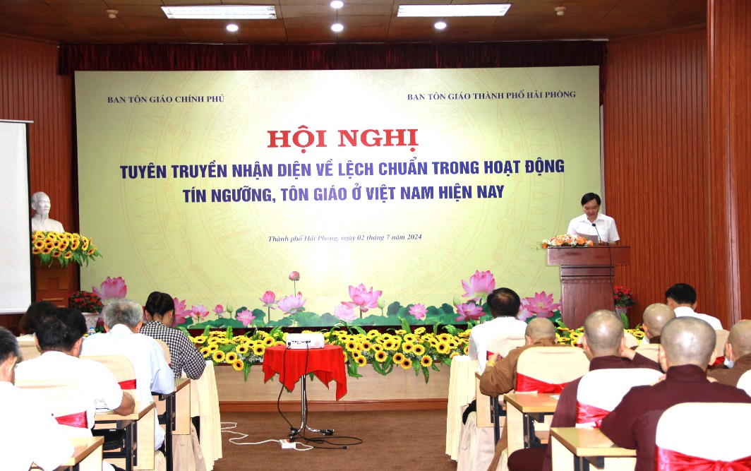 hoi-nghi-tuyen-truyen-nhan-dien-ve-lech-chuan-trong-hoat-dong-tin-nguong-ton-giao-o-viet-nam-hien-nay