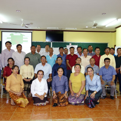 hoi-thanh-tin-lanh-lao-to-chuc-hoi-thao-kien-tao-hoa-binh-cho-cac-nha-lanh-dao-co-doc-giao