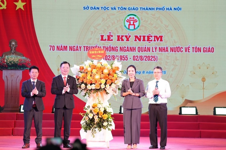 so-dan-toc-va-ton-giao-thanh-pho-ha-noi-phat-huy-cau-noi-giua-dang-chinh-quyen-va-cac-ton-giao