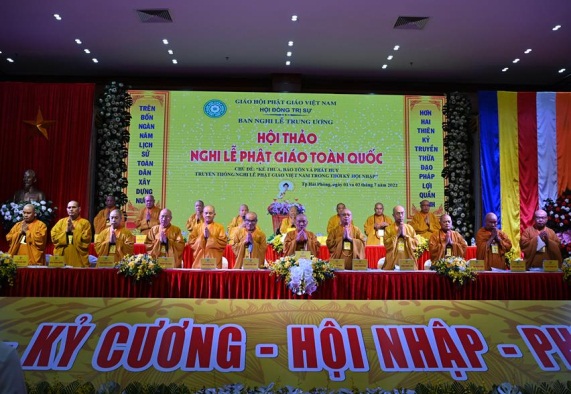 hoi-thao-ke-thua-bao-ton-va-phat-huy-truyen-thong-nghi-le-phat-giao-viet-nam-trong-thoi-ky-hoi-nhap