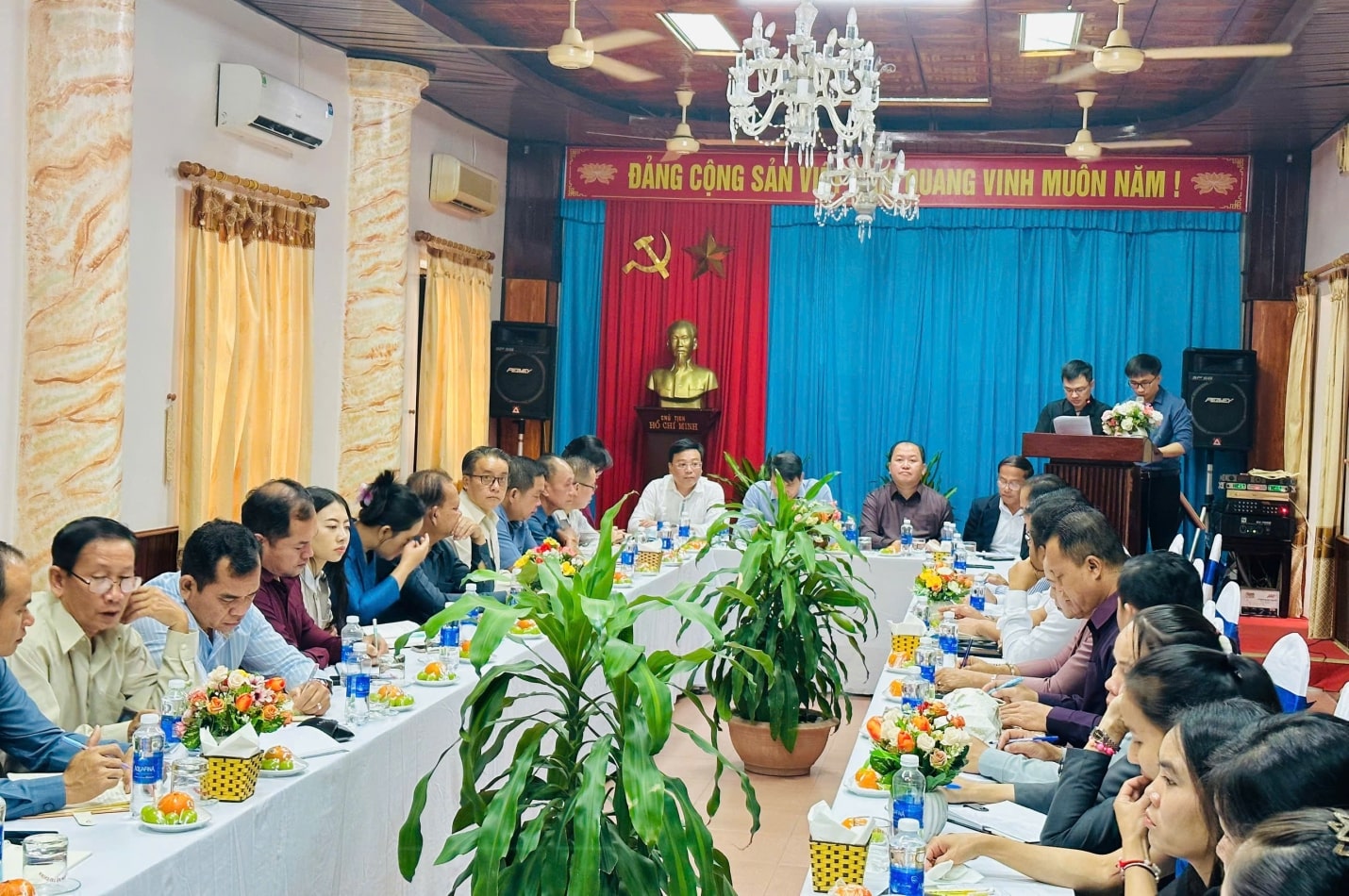 ban-ton-giao-so-noi-vu-tinh-thanh-hoa-va-doan-dai-bieu-lao-trao-doi-kinh-nghiem-ve-cong-tac-ton-giao