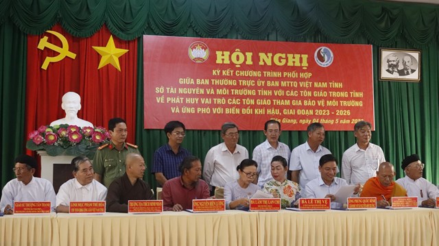 kien-giang-tiep-tuc-phat-huy-vai-tro-cua-cac-ton-giao-trong-bao-ve-moi-truong