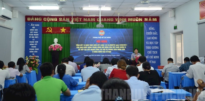 tang-cuong-phat-hien-va-tuyen-duong-nong-dan-san-xuat-kinh-doanh-gioi-la-dong-bao-dan-toc-ton-giao