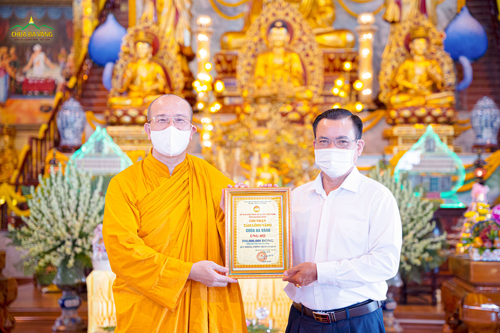 mttq-tinh-quang-ninh-trao-tang-chua-ba-vang-bang-tam-long-vang-ghi-nhan-cac-dong-gop-phong-chong-dich-benh