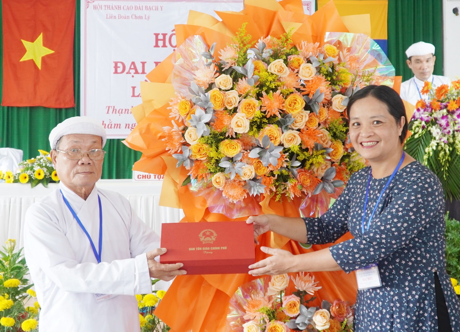 hoi-nghi-dai-bieu-nu-phai-hoi-thanh-cao-dai-bach-y-lan-thu-i-tai-an-giang