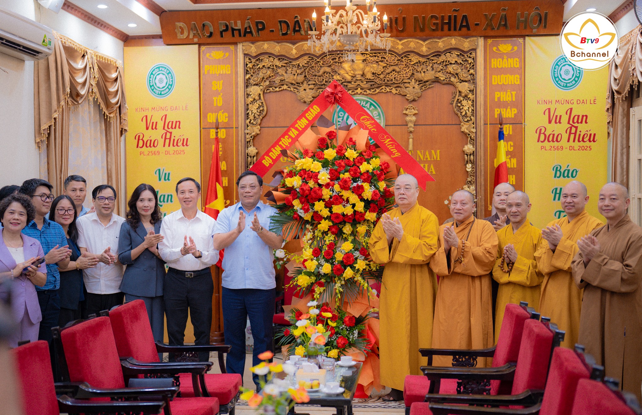 thu-truong-nguyen-hai-trung-tham-chuc-mung-dai-le-vu-lan-nam-2025-tai-ha-noi-va-thanh-pho-ho-chi-minh