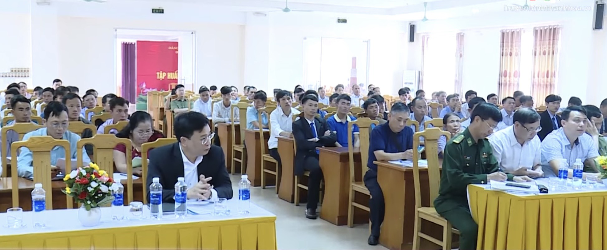 hoi-nghi-cap-nhat-thong-tin-tinh-hinh-ton-giao-va-huong-dan-sinh-hoat-dao-tin-lanh-theo-quy-dinh-cua-phap-luat-tai-thanh-hoa