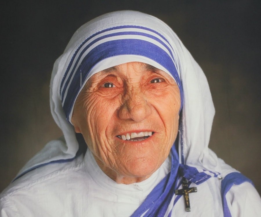 25-nam-me-teresa-calcutta-qua-doi