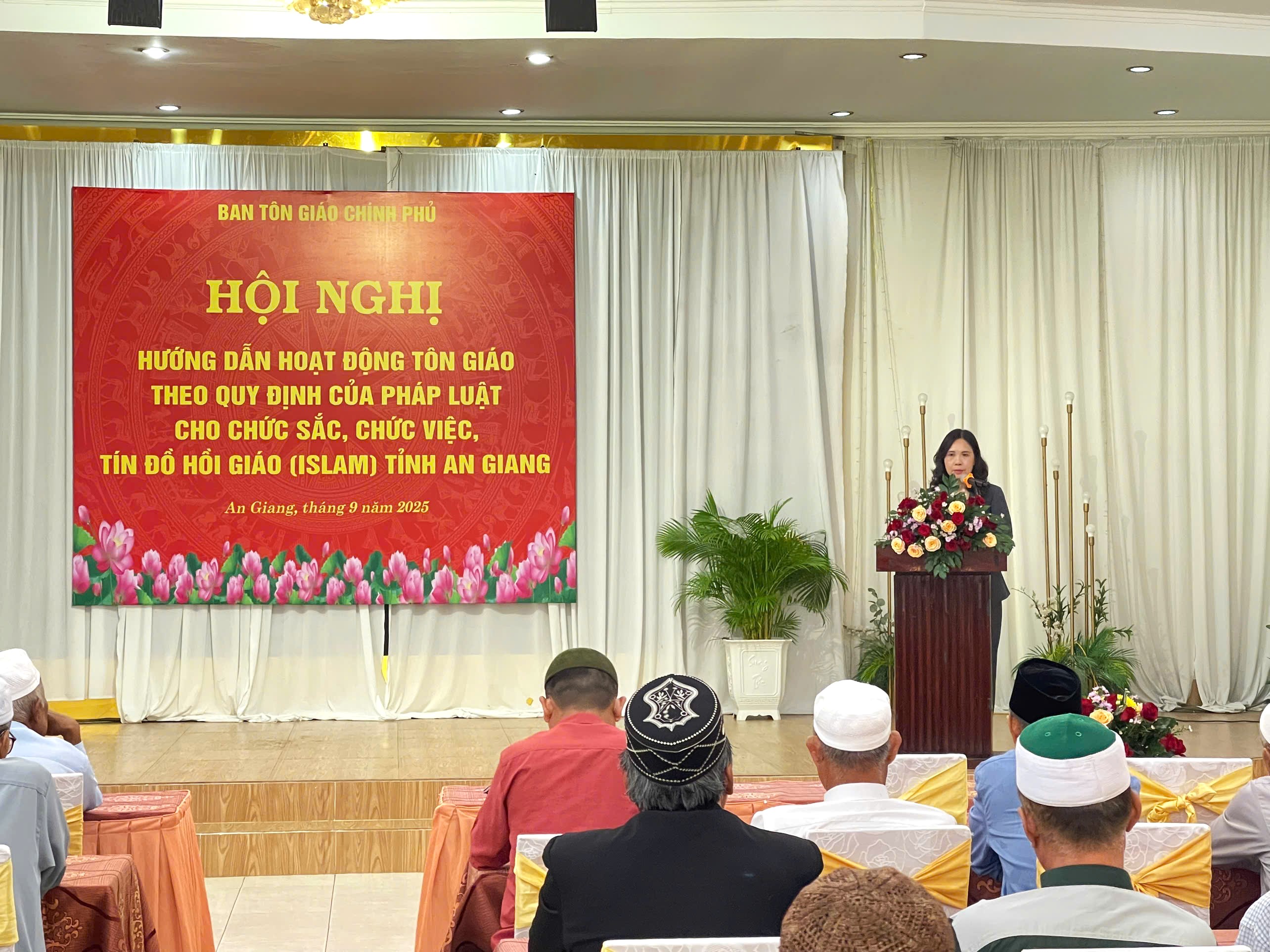 huong-dan-hoat-dong-ton-giao-theo-quy-dinh-phap-luat-cho-chuc-sac-chuc-viec-tin-do-hoi-giao-islam-tinh-an-giang
