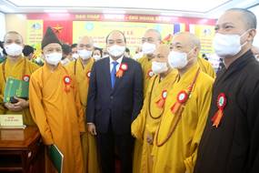 tung-bung-dai-le-ky-niem-40-nam-thanh-lap-giao-hoi-phat-giao-viet-nam