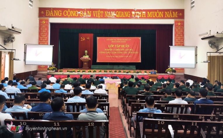 tap-huan-cong-tac-ton-giao-cho-cac-huyen-mien-nui-cua-tinh-nghe-an