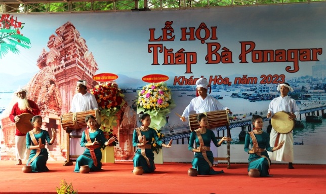 khai-mac-le-hoi-thap-ba-ponagar-tinh-khanh-hoa