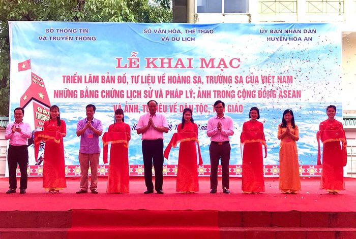 trien-lam-bang-chung-lich-su-va-phap-ly-ve-hoang-sa-truong-sa-cua-viet-nam