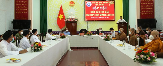 tx-hoai-nhon-tinh-binh-dinh-gap-mat-chuc-sac-ton-giao-nhan-dip-xuan-nham-dan