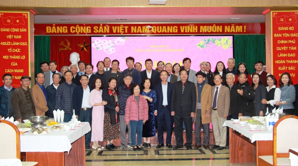 ban-ton-giao-chinh-phu-gap-mat-can-bo-huu-tri-nhan-dip-xuan-giap-thin-2024