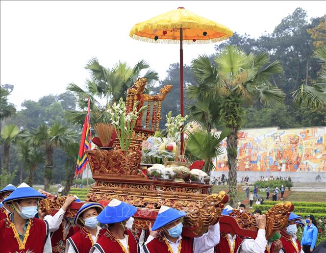 trang-trong-le-dang-huong-tuong-niem-cac-vua-hung