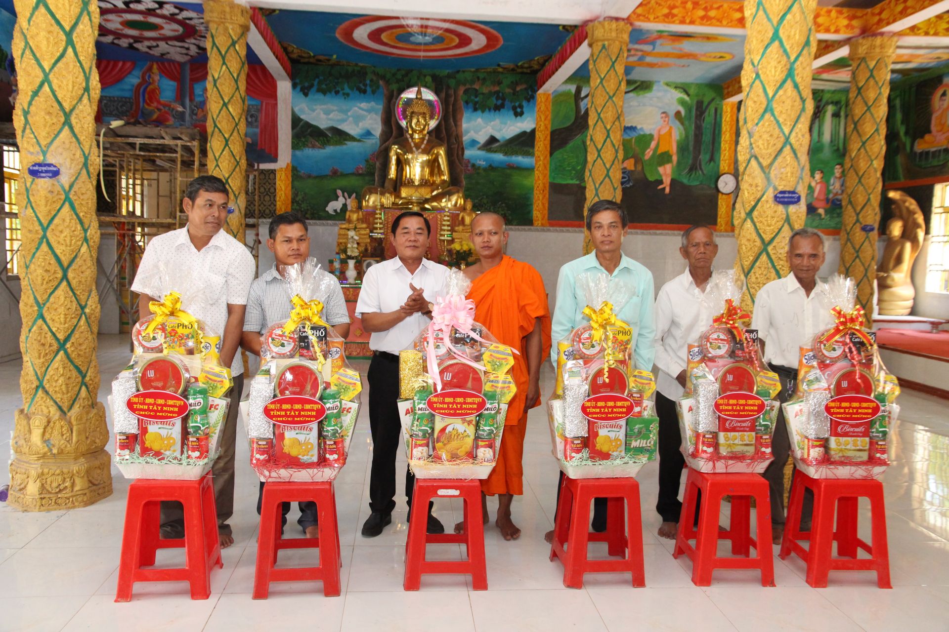 chinh-quyen-tinh-tay-ninh-tham-chuc-mung-tet-co-truyen-chol-chnam-thmay-cua-dong-bao-khmer-ta-mun