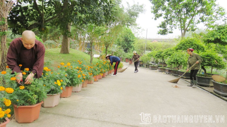 hoi-nghi-tuyen-truyen-ve-bao-ve-moi-truong-trong-vung-dong-bao-ton-giao-tai-tinh-thai-nguyen