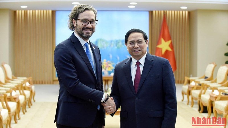 thu-tuong-pham-minh-chinh-tiep-bo-truong-ngoai-giao-ngoai-thuong-va-ton-giao-argentina
