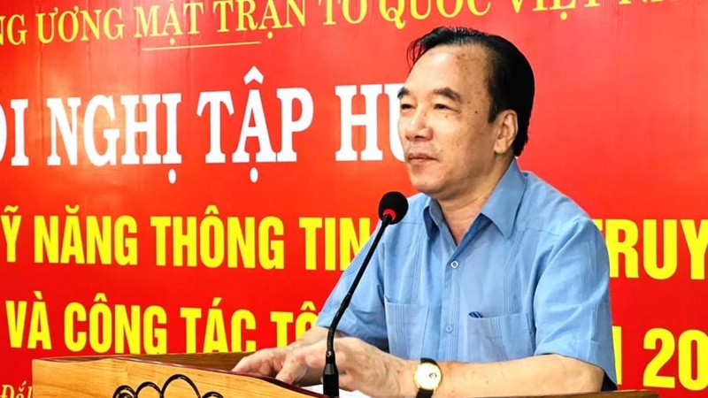 nang-cao-ky-nang-thong-tin-tuyen-truyen-ve-ton-giao-cho-cac-tinh-tay-nguyen