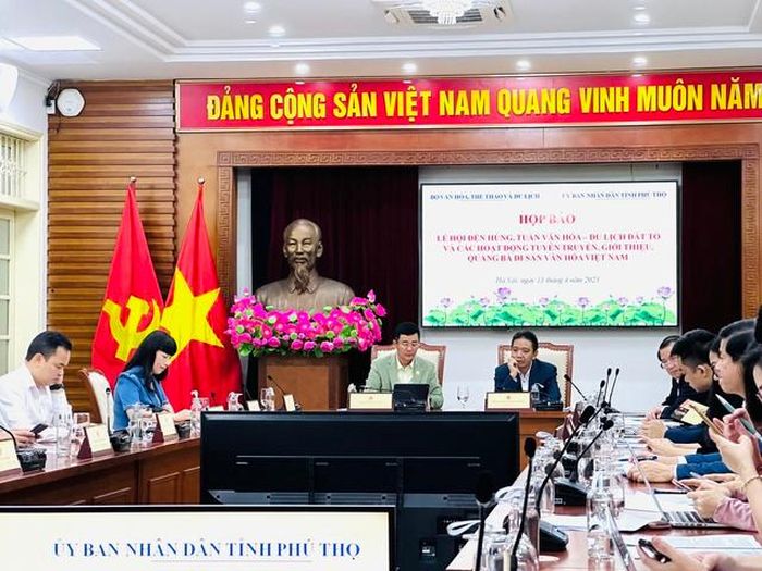 nhieu-su-kien-dac-sac-tai-le-hoi-den-hung-tuan-van-hoa-du-lich-dat-to
