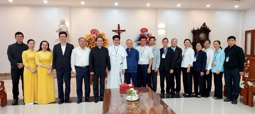 thu-truong-bo-noi-vu-vu-chien-thang-chuc-mung-hoi-nghi-thuong-nien-cua-lien-hiep-be-tren-thuong-cap-viet-nam