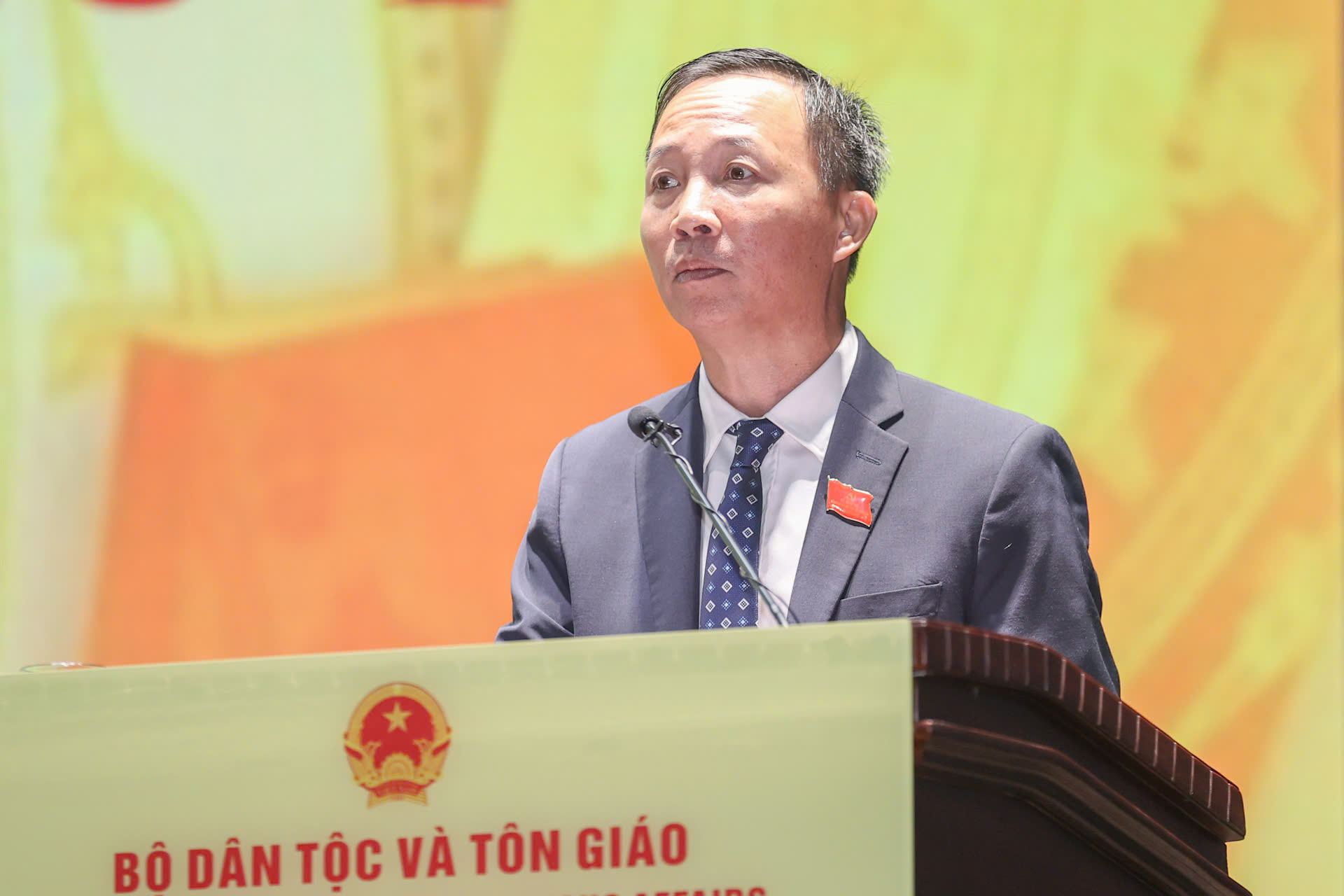 nang-cao-hieu-luc-hieu-qua-cong-tac-quan-ly-nha-nuoc-ve-dan-toc-tin-nguong-ton-giao