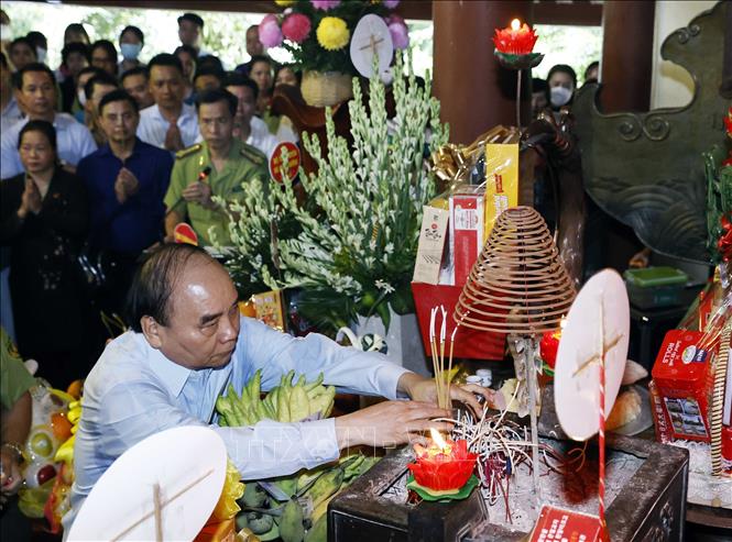 chu-tich-nuoc-dang-huong-ky-niem-53-nam-ngay-mat-cua-chu-tich-ho-chi-minh