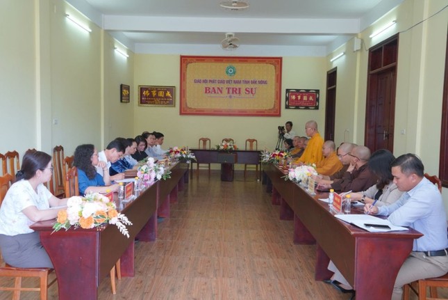 ban-ton-giao-chinh-phu-tham-va-lam-viec-voi-ban-tri-su-giao-hoi-phat-giao-viet-nam-tinh-dak-nong