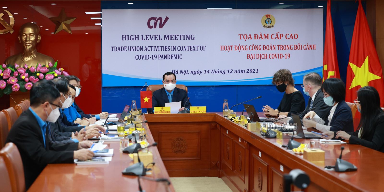 tong-ldld-viet-nam-toa-dam-cap-cao-voi-cong-doan-thien-chua-giao-ha-lan