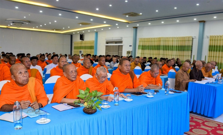 chuc-sac-chuc-viec-tin-do-cac-ton-giao-tai-tinh-soc-trang-va-nghe-an-tham-du-hoi-nghi-tuyen-truyen-pho-bien-phap-luat
