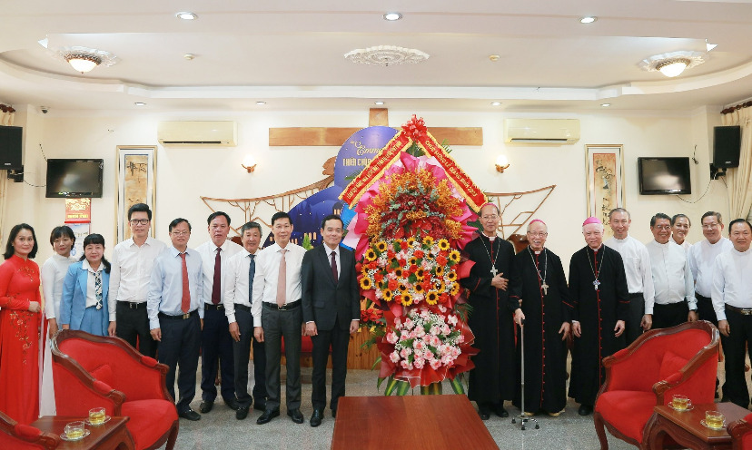 pho-thu-tuong-chinh-phu-tran-luu-quang-tham-va-chuc-mung-giang-sinh-2023-dong-bao-cong-giao-tai-tinh-dong-nai