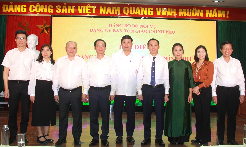 hoi-dien-dang-vien-ban-ton-giao-chinh-phu-tham-muu-gioi-dan-van-kheo