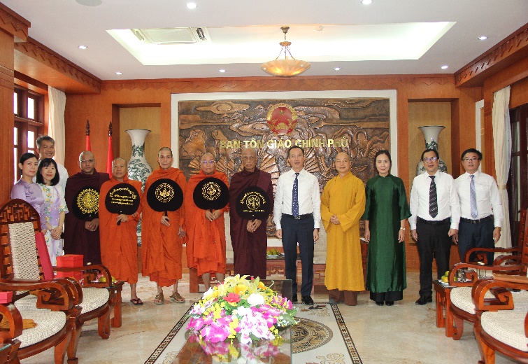 truong-ban-ton-giao-chinh-phu-vu-hoai-bac-tiep-tang-thong-sadi-mabhivamsa-cung-doan-giao-hoi-tang-gia-phat-giao-myanmar