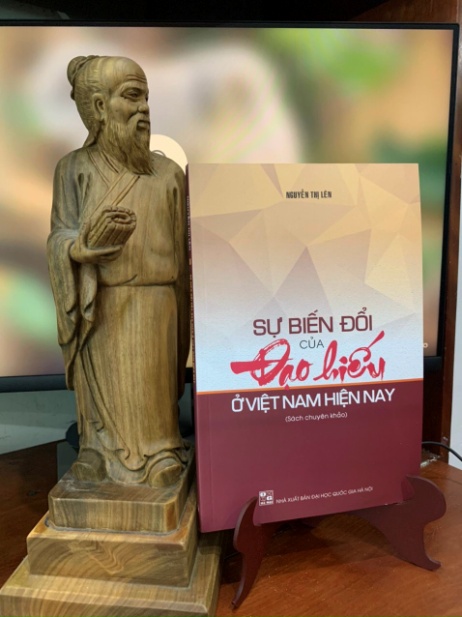gioi-thieu-sach-moi-su-bien-doi-cua-dao-hieu-o-viet-nam-hien-nay