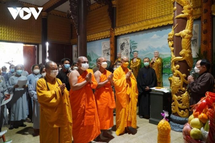 chua-viet-tai-lao-noi-luu-giu-nhung-ban-sac-van-hoa-tam-linh-cua-cong-dong-nguoi-viet
