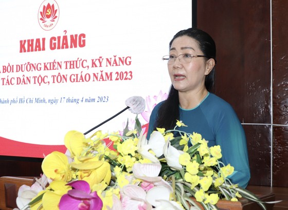 thanh-pho-hcm-cap-nhat-kien-thuc-ky-nang-dan-toc-ton-giao