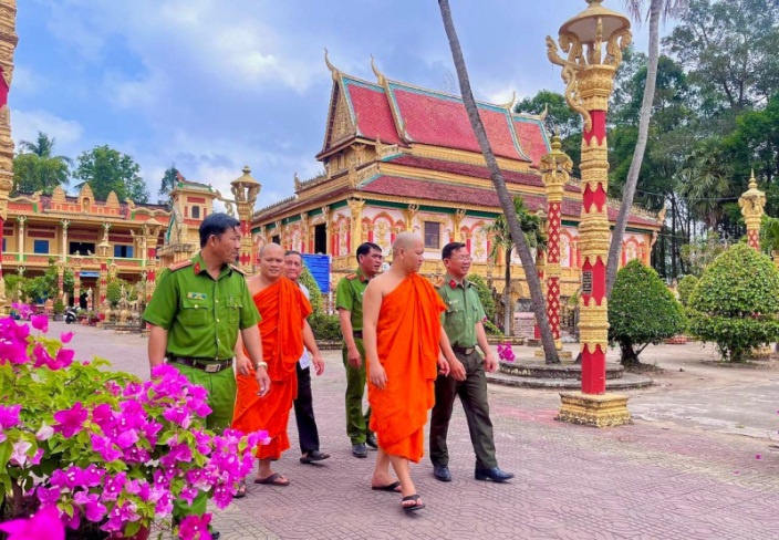 tra-vinh-phat-huy-vai-tro-cua-chuc-sac-ton-giao-trong-bao-dam-an-ninh-trat-tu
