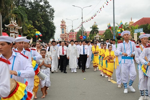 pho-truong-ban-ban-ton-giao-chinh-phu-nguyen-anh-chuc-tham-du-dai-le-hoi-yen-dieu-tri-cung-nam-2024