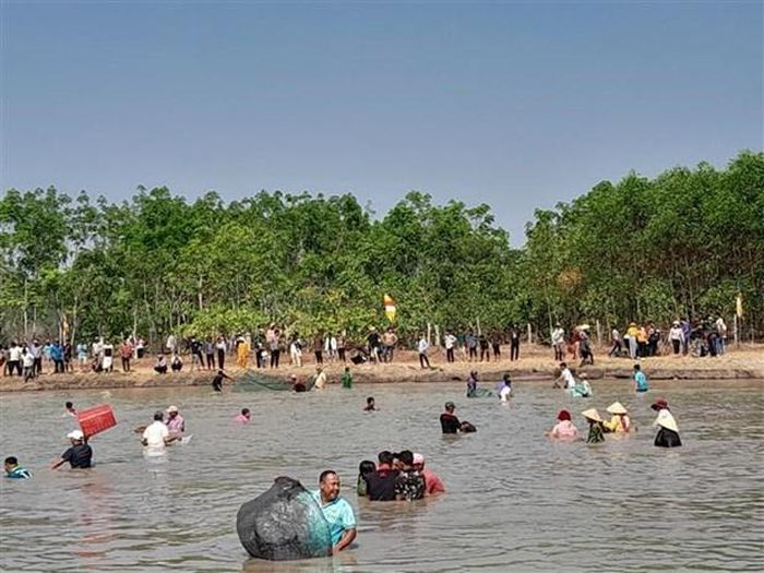 le-hoi-pha-bau-cua-dan-toc-khmer-cau-mong-mua-mang-boi-thu
