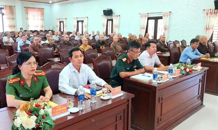 chuc-sac-chuc-viec-cac-ton-giao-tham-gia-boi-duong-kien-thuc-quoc-phong-an-ninh