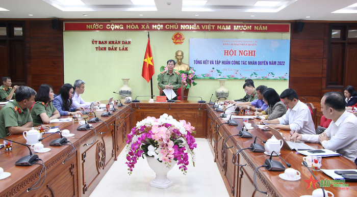 tien-giang-phat-giao-va-cao-dai-duoc-tang-6-bang-khen-trong-hoat-dong-bao-tro-xa-hoi