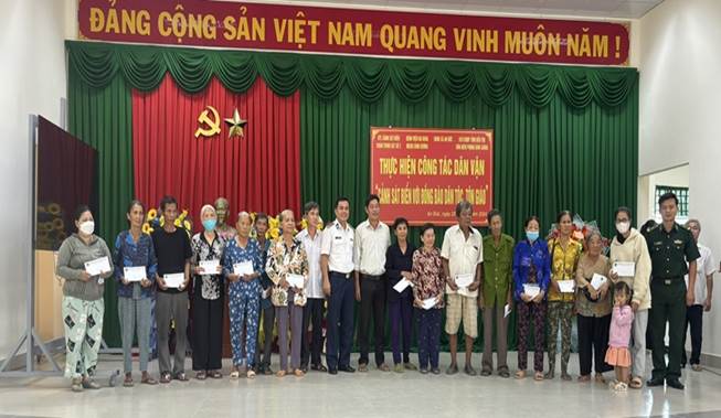 chuong-trinh-thuc-hien-cong-tac-dan-van-canh-sat-bien-voi-dong-bao-dan-toc-ton-giao-o-02-tinh-ben-tre-va-tien-giang