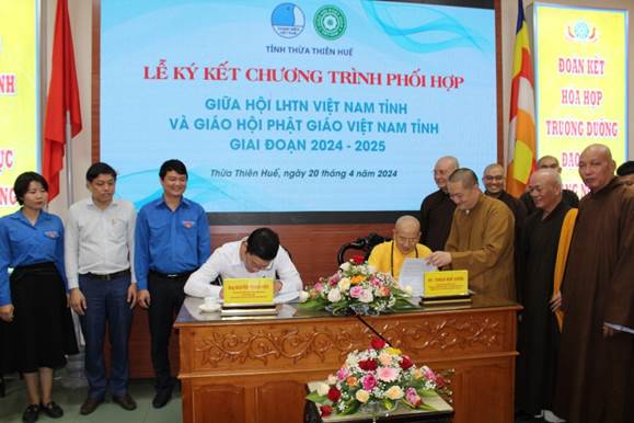 le-ky-ket-chuong-trinh-phoi-hop-giua-giao-hoi-phat-giao-viet-nam-tinh-thua-thien-hue-va-hoi-lien-hiep-thanh-nien-viet-nam-tinh-giai-doan-2024-2025