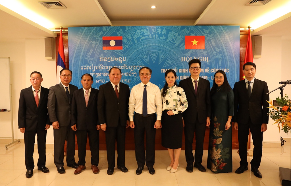 khai-mac-hoi-nghi-trao-doi-kinh-nghiem-ve-cong-tac-ton-giao-viet-nam-lao